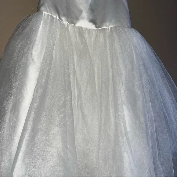 David’s Bridal Flower Girl Dress - Picture 4 of 7